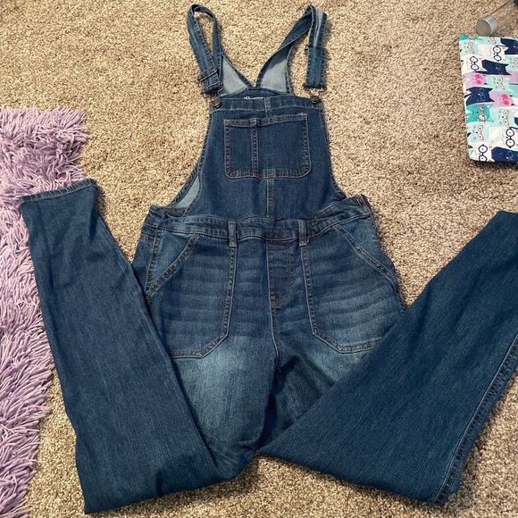 No boundaries stretchy overalls - Picture 1 of 5